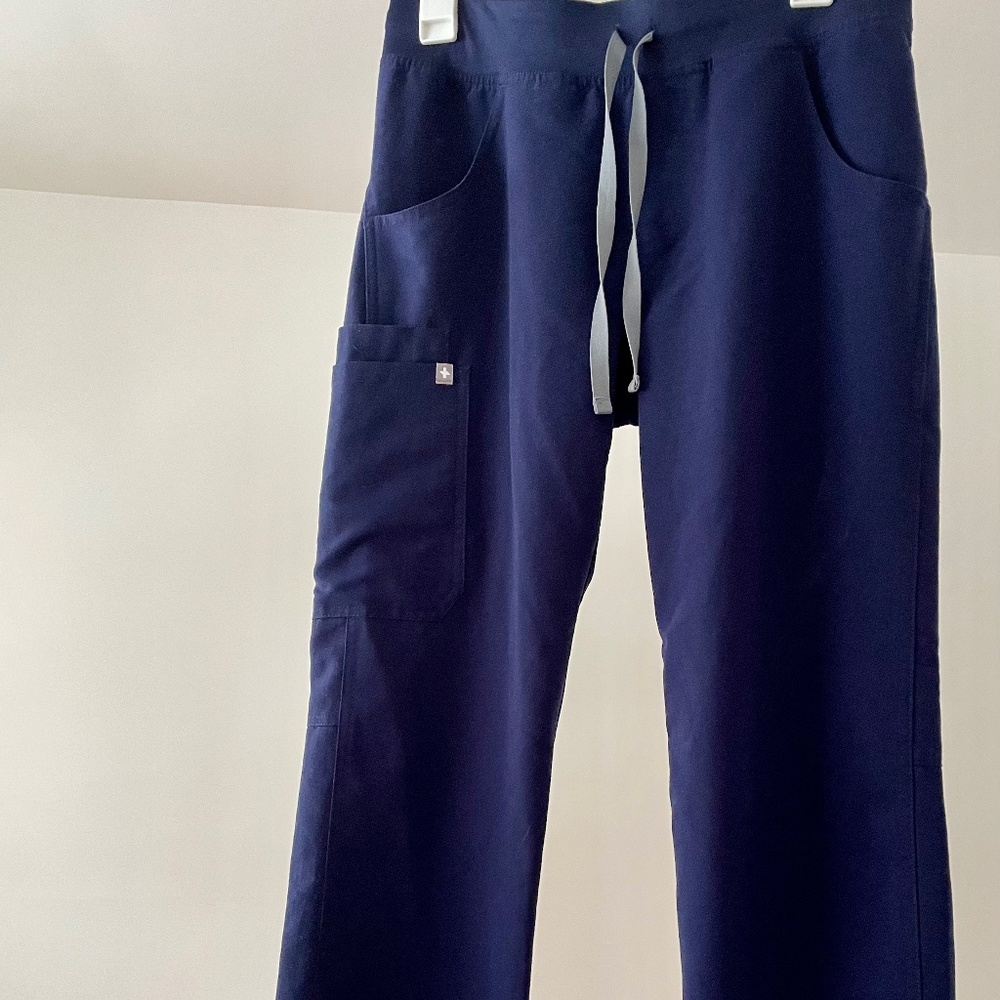 Figs high waisted straight leg pants with side pocket